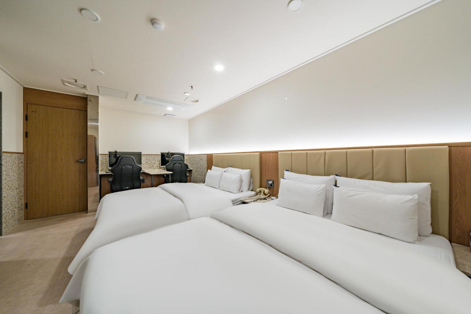 Rosy Hotel Cheongju Buitenkant foto